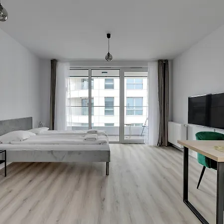 Sw Piotra W Gdyni By Grand * Gdynia